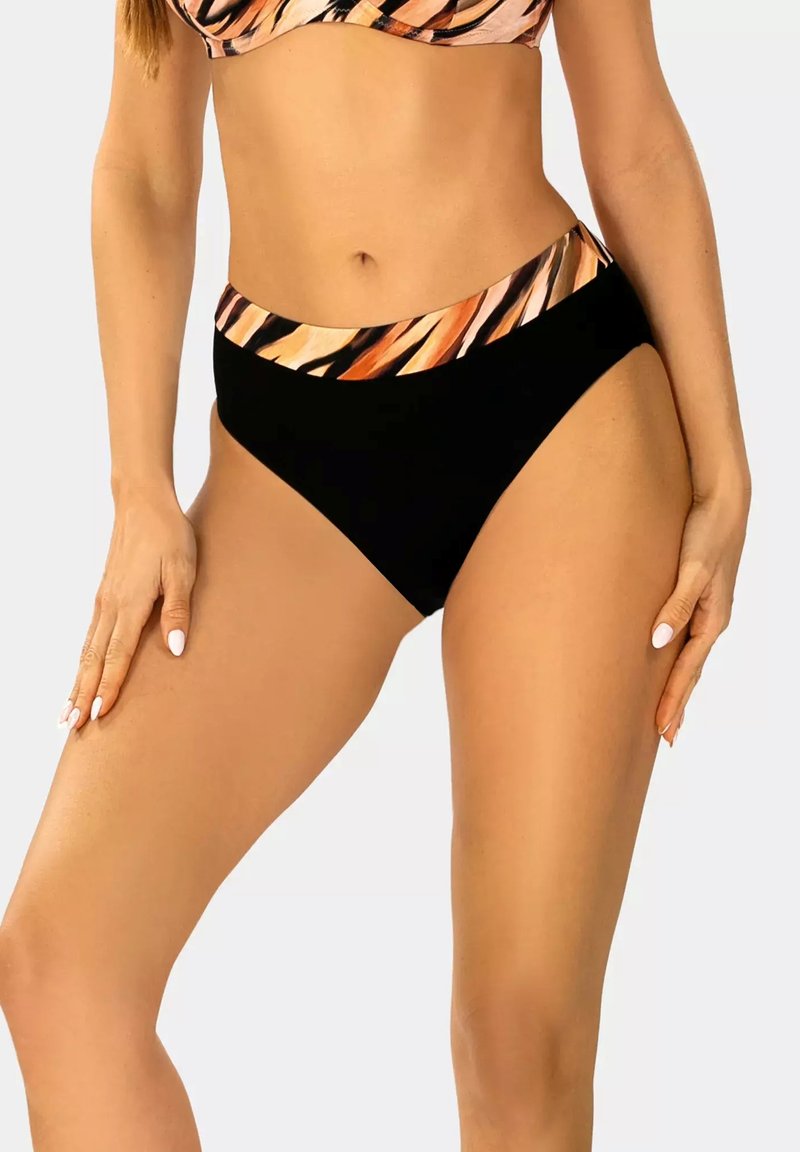 Czarne, wysokie majtki bikini z wielokolorowym, abstrakcyjnym paskiem w talii. Gładki materiał z dopasowanym krojem i umiarkowanym zakryciem.