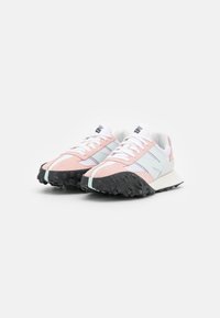 New Balance Tenisky - light pink