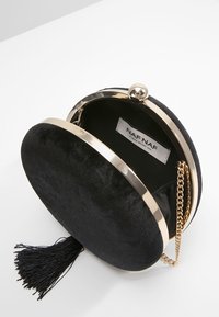NAF NAF Borsa a tracolla - black