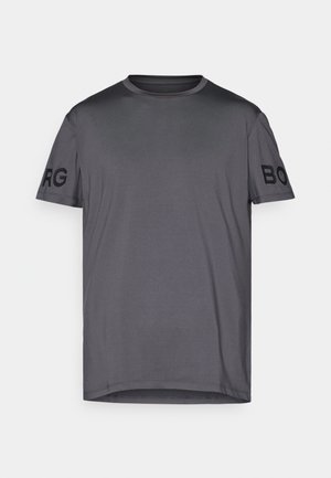 Chemise à manches courtes gris foncé avec un col rond, présentant le texte en relief "BORG" en noir contrastant sur la manche gauche. Texture lisse.