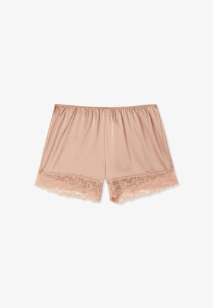 Lyserøde satinshorts med elastisk talje og blomsterlacekant ved kanten. Glat tekstur med en afslappet pasform, længde til midt på låret.