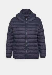 Marineblaue Steppdaunenjacke mit Kapuze, vorne mit Reißverschluss, horizontal gestepptem Muster und elastischen Bündchen. Glatte, leichte Textur.