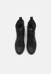 Apple of Eden Stivaletti con plateau - black