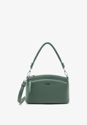 Sac à main en cuir vert avec des bandoulières détachables courtes et longues, poche avant zippée, et logo et quincaillerie en métal argenté.