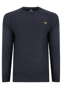 Suéter de punto gris oscuro de manga larga con cuello redondo y pequeño logotipo bordado en amarillo en el lado izquierdo del pecho.