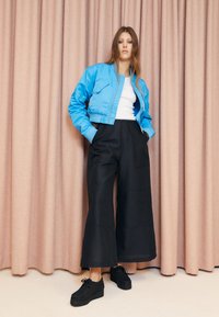 Clarks Originals WALLACRAFT  - Chaussures à lacets - black