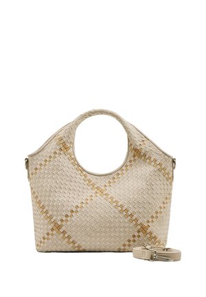 Sac à main beige tissé avec découpe circulaire pour la poignée et bandoulière amovible, avec un motif à carreaux diagonaux subtil.