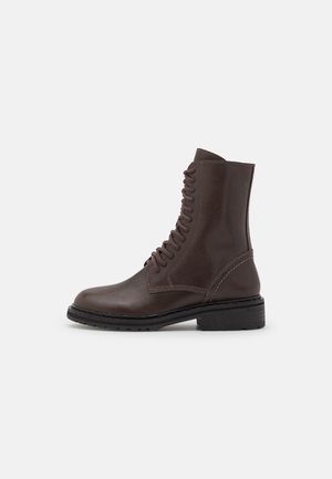 TILHAM LACE - Veterboots - dark brown