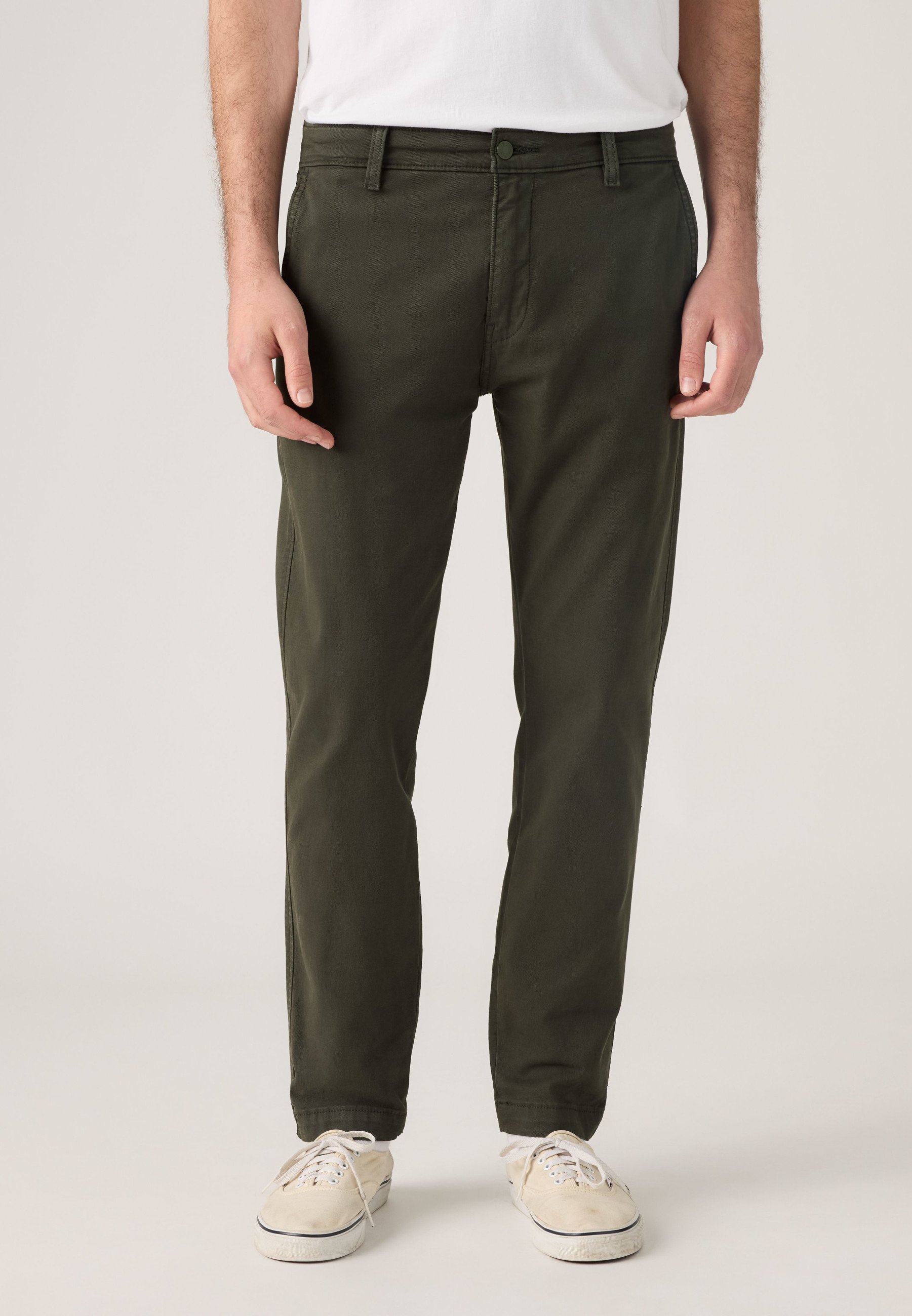 新品未使用 HIGH WAIST CHINO PANTS Levi's® XX CHINO STANDARD II - Chinos - komodo shady gd/olive