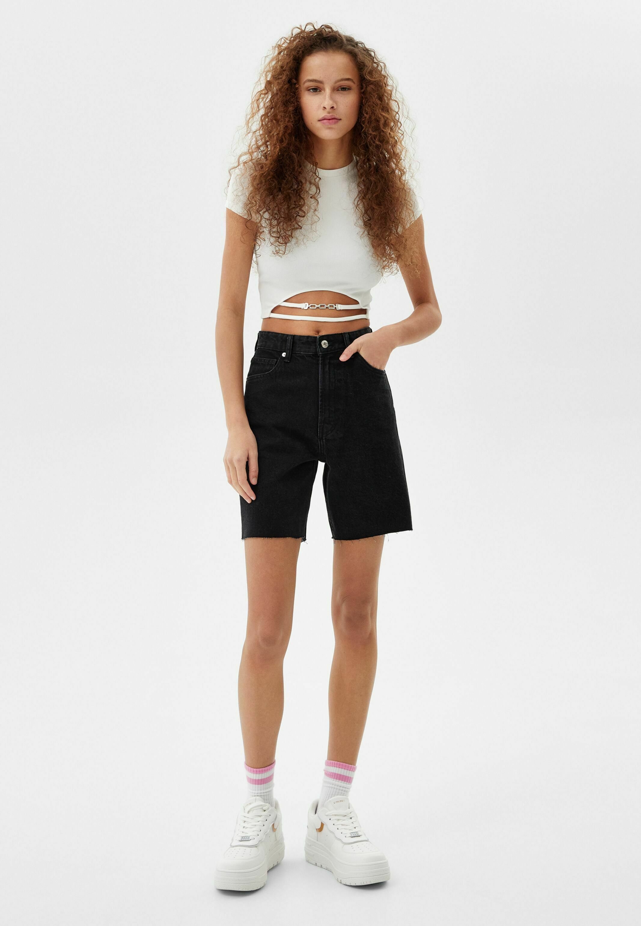 Bershka DISTRESSED EFFECT - Shorts di jeans - black/nero - Zalando.it