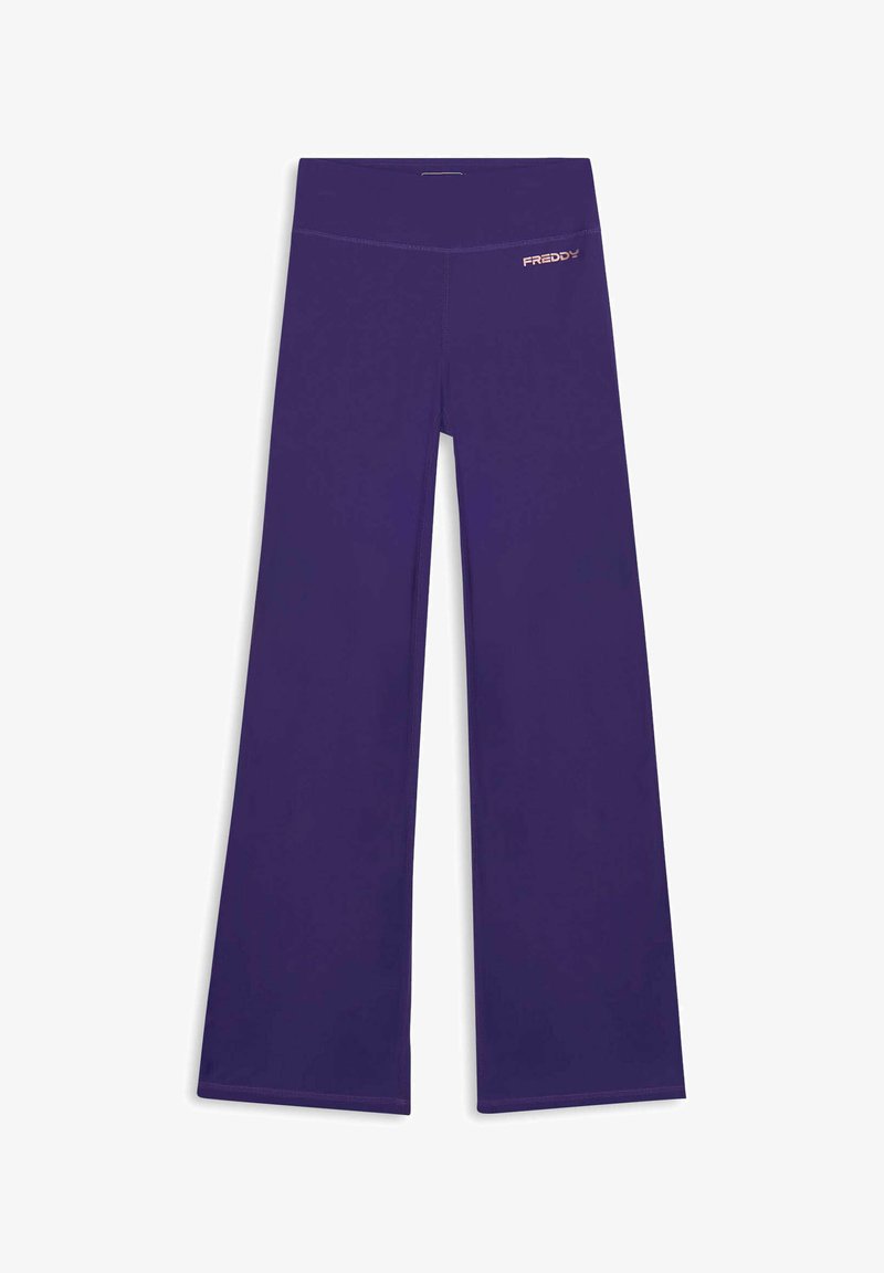 Pantalones de campana morados hechos de un material elástico con una textura suave. Cuentan con una cintura ancha y un pequeño detalle con el logo en un color contrastante.