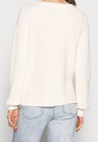 VILA Stickad tröja - off-white