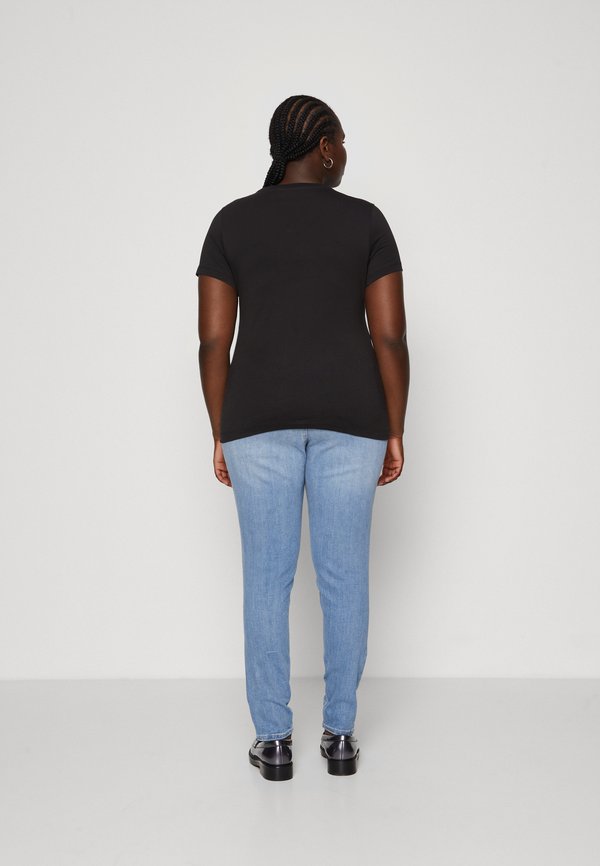 CLASSIC SLIM V NECK TEE - Basic T-shirt2