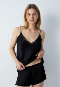 Niet geselecteerd, black