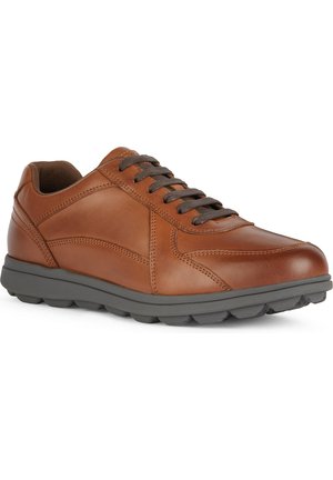 U SPHERICA  - Sneakers basse - cognac