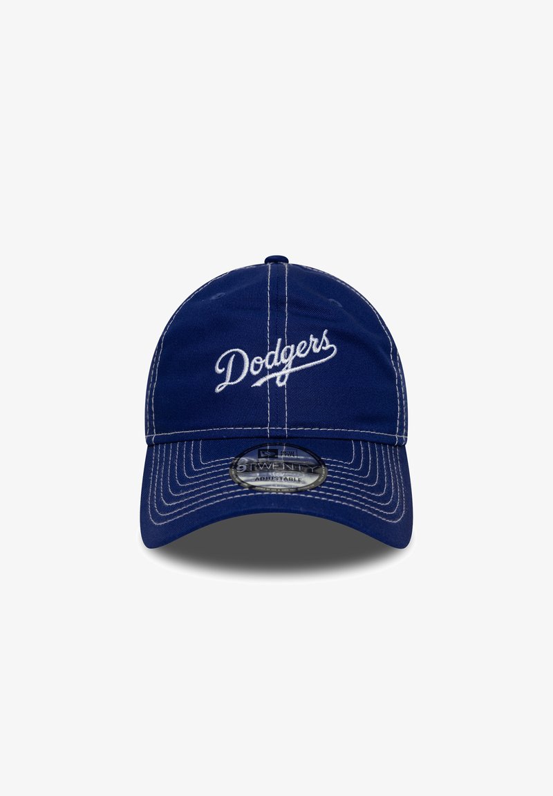 Mėlyna reguliuojama kepurė su apvalia viršūne, su balta "Dodgers" siuvinėjimo užrašu priekyje ir kontrastingais siūlų akcentais.