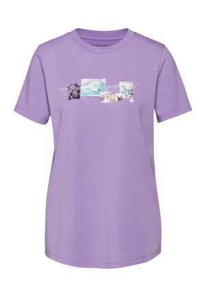 T-shirt lilas à manches courtes avec un col rond et cinq petites imprimés abstraits de paysages disposés en travers de la poitrine.