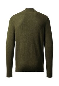 Maglione a maniche lunghe verde oliva in maglia con colletto, polsini e orlo a coste, mostrato da dietro su uno sfondo bianco.