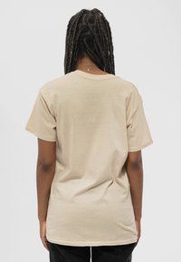 Paradiso Clothing KISS ROCK REVOLUTION - Print T-shirt - sand