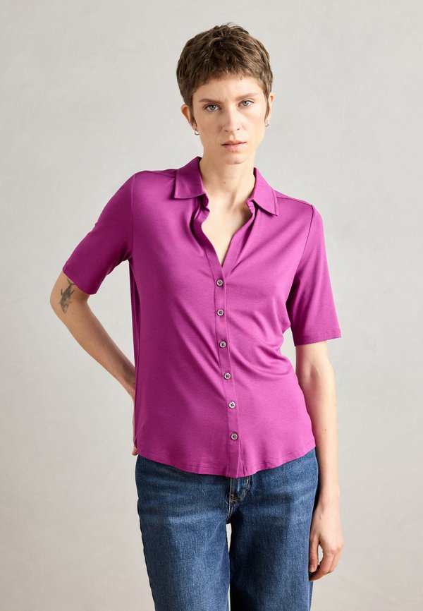 BLOUSE SHORT SLEEVE CLASSIC FIT - Button-down blouse - fresh berry