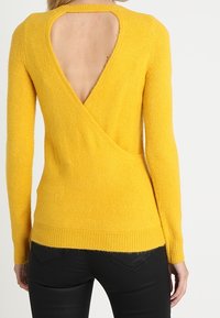 Morgan Maglione - yellow