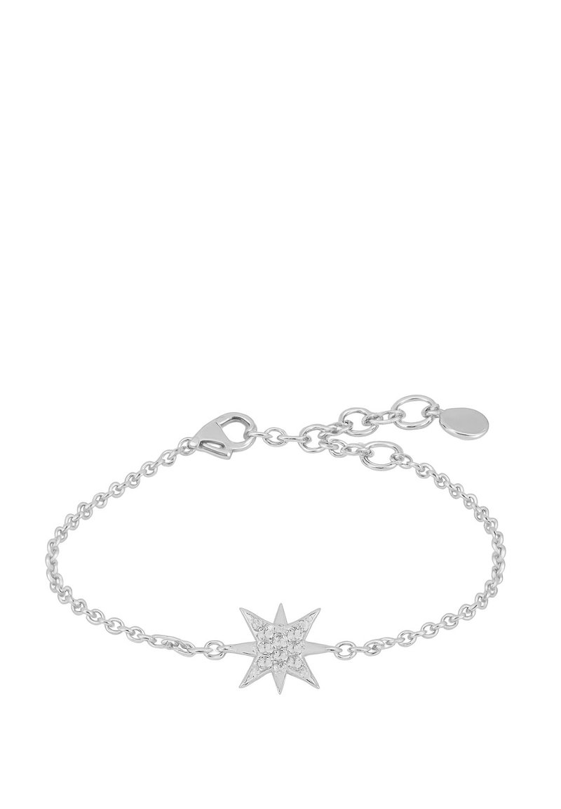 Silverkedja armband med en stjärnformad berlock prydd med klara ädelstenar. Inkluderar en säker låsning och justerbar längd.