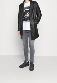 Antony Morato Slim fit -farkut - grey