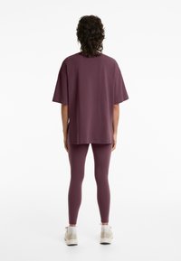 OYSHO Tricou basic - mottled pink