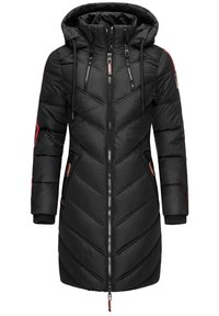 Manteau d'hiver long noir matelassé avec capuche, fermeture éclair avant, deux poches zippées et bandes rouges sur les manches.