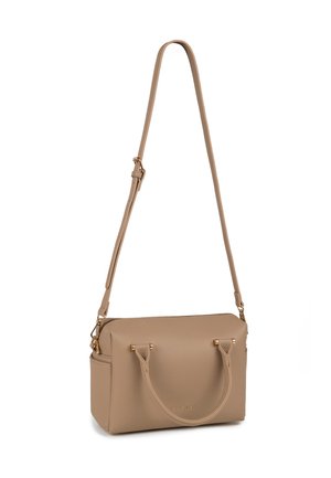 Beżowa prostokątna torebka z dwiema krótkimi rączkami i jednym regulowanym długim paskiem na ramię, z pozłacanymi elementami i zamkiem błyskawicznym.