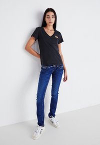 Levi's® PERFECT VNECK - T-shirts - caviar