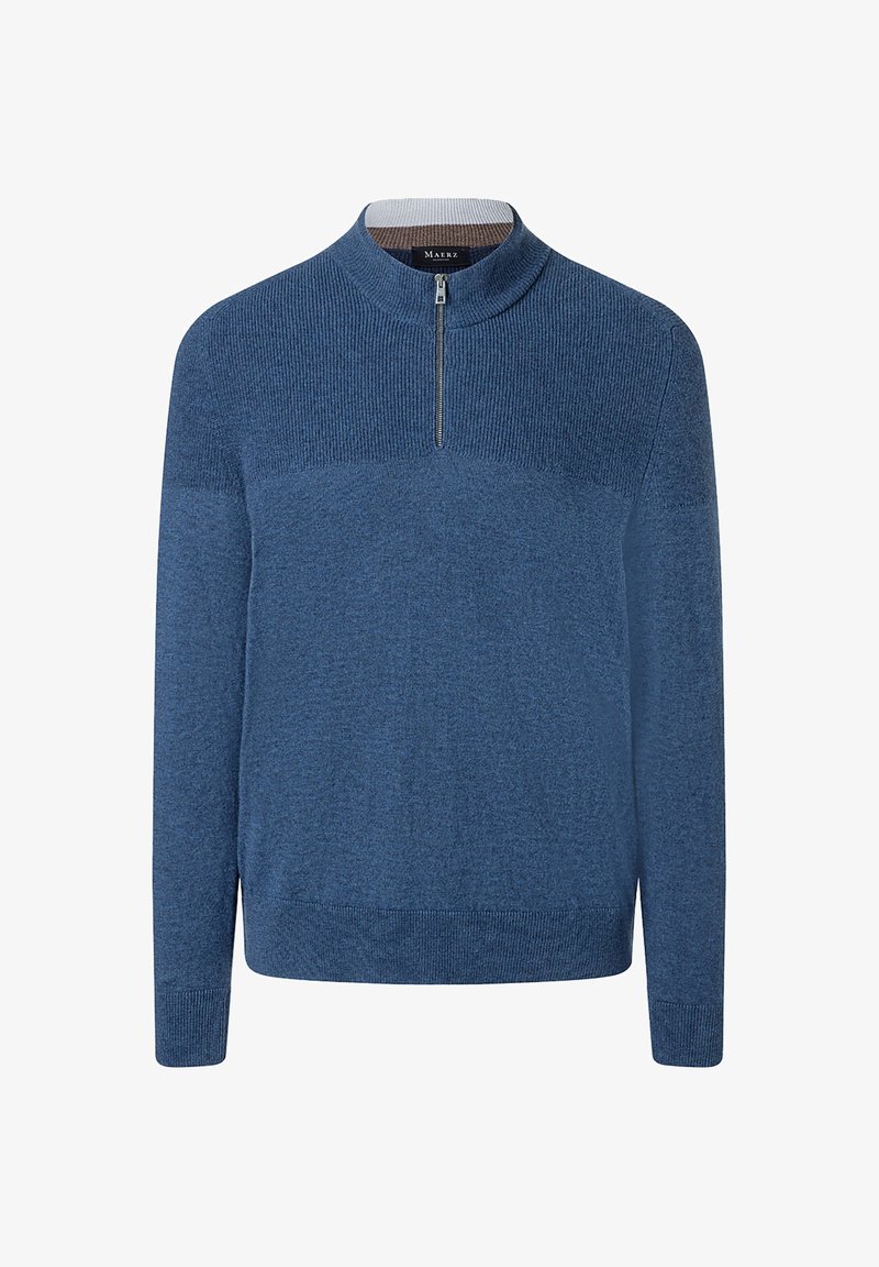 Männer Pullover aus blauem Strick mit Halbreißverschluss-Kragen und Rippstruktur auf der oberen Brust, den Bündchen und dem Taillenbund.
