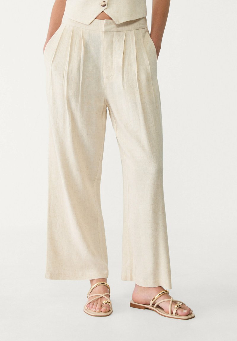 Stradivarius - DARTED CULOTTES  - Trousers - stone, Enlarge