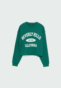 Felpa cropped verde in cotone con scollatura rotonda. Presenta un testo grafico bianco: "BEVERLY HILLS EST. 1993 CALIFORNIA."