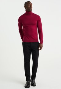 WE Fashion THE MERINO KNIT - Pulover - red