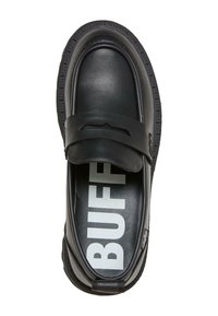 Chaussure noire à enfiler avec une épaisse semelle en caoutchouc, dotée d'une large bande auto-agrippante et du mot "BUFF" imprimé sur la semelle intérieure en lettres blanches en gras.
