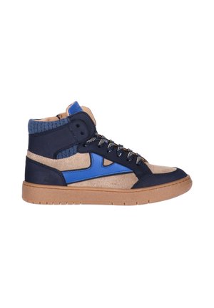 High-top sneaker met beige suède, marineblauw leer, blauwe accenten, patroonveters, gevoerde kraag en een lichtbruine rubberen zool.