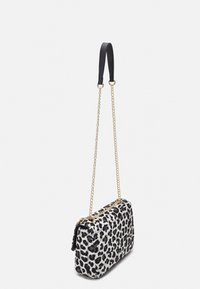 River Island Mala a tiracolo - black