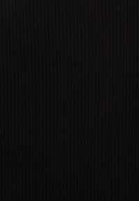 Tissu noir avec une texture côtelée verticale uniformément espacée sur toute la surface.