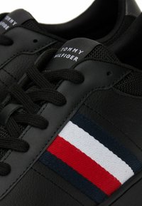 Tommy Hilfiger BASKET CORE LITE czarny