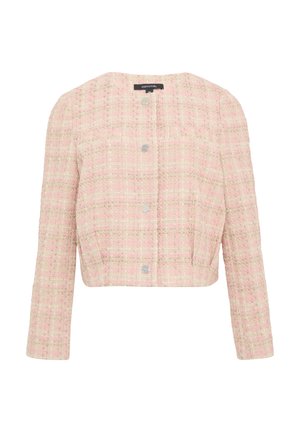 Jasnoróżowa tweedowa kurtka o skróconym kroju, długich rękawach i srebrnymi guzikami. Teksturowany materiał ma wzór w kratkę.