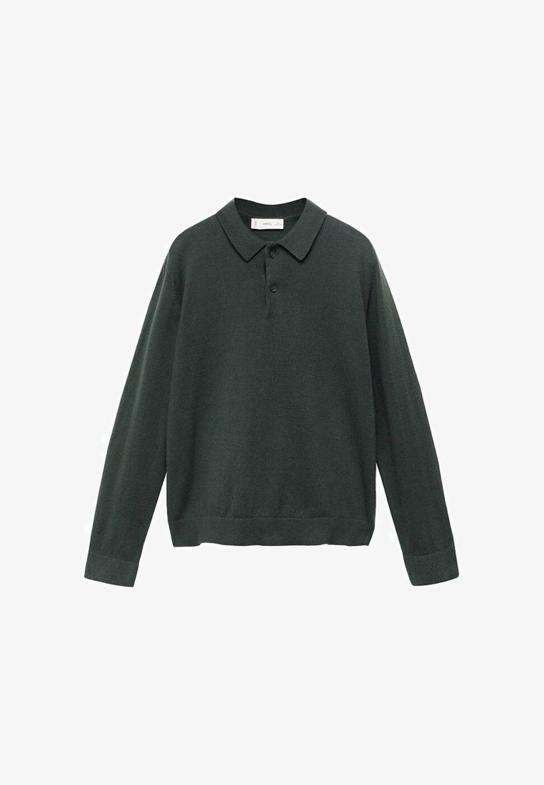 Pull en maille vert foncé avec col, patte de boutonnage à deux boutons et manches longues ; présente un ourlet et des poignets côtelés.