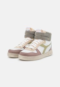 Diadora MAGIC BASKET MID ICONA  - Sapatilhas de cano alto - white/antler/flint gray