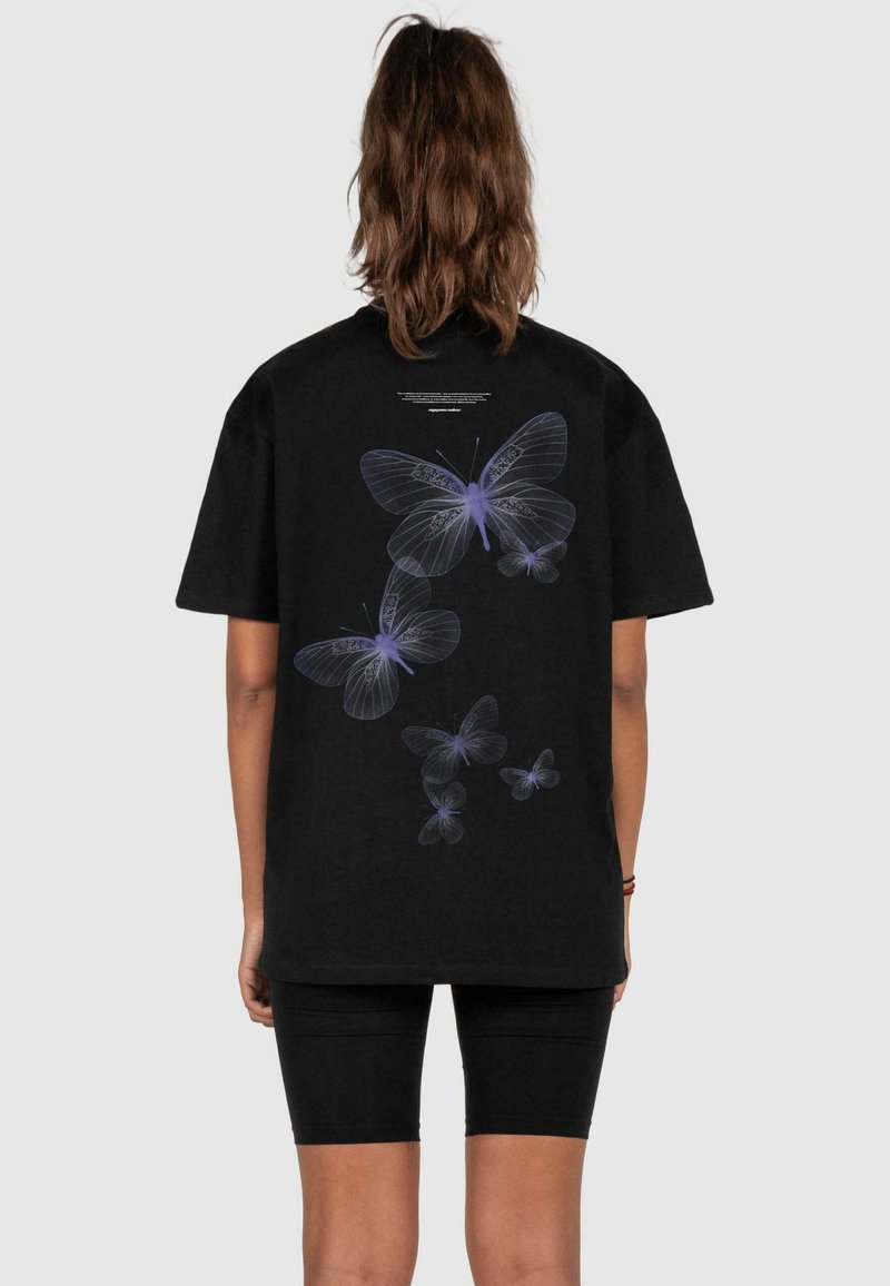 MJ Gonzales METAMORPHOSE  OVERSIZED  - Nyomott mintás póló - black