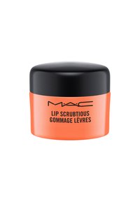 Persikofärgad burk med svart lock, märkt "MAC Lip Scrubtious Gommage Lèvres" i svart text. Slät, glansig yta. Kompakt design.