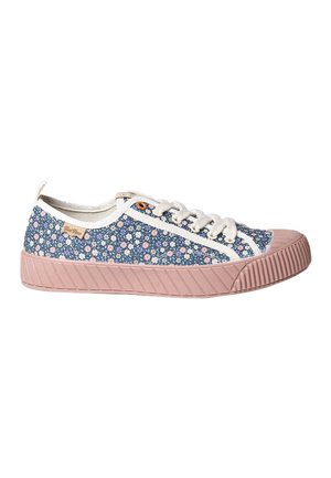 Sneaker con motivo floreale in blu e rosa, dotate di una suola in gomma testurizzata, chiusura con lacci e dettagli a contrasto in crema.