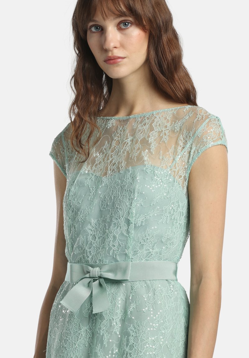 pale green cocktail dress Zapaka Women Sage Green A Line Satin Mini Cocktail Dress Ruched Strapless Short Party Dress, Sage / US6 main image 0