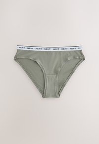 Culotte bikini en coton vert olive avec ceinture élastique blanche présentant un texte noir répété "NEXT".
