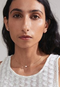 ALAYAH NECKLACE & STUD EARRINGS SET - Naušnice - gold-coloured