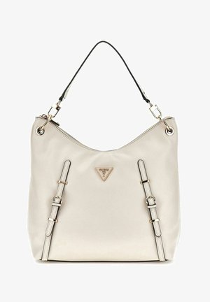 Sac hobo en cuir beige texturé, doté d'une bandoulière noire, d'un détail de boucle sur le côté et d'une plaque logo triangulaire.